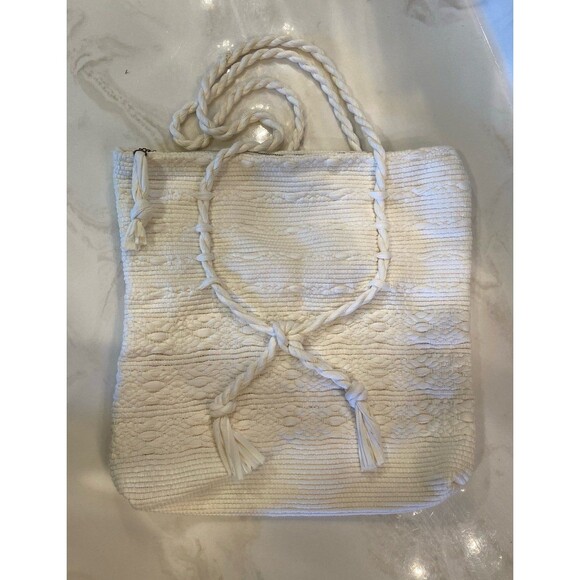 Cream White Woman’s Bag Boho Look Woven Shoulder Purse Zipper Close ? New - Picture 3 of 8
